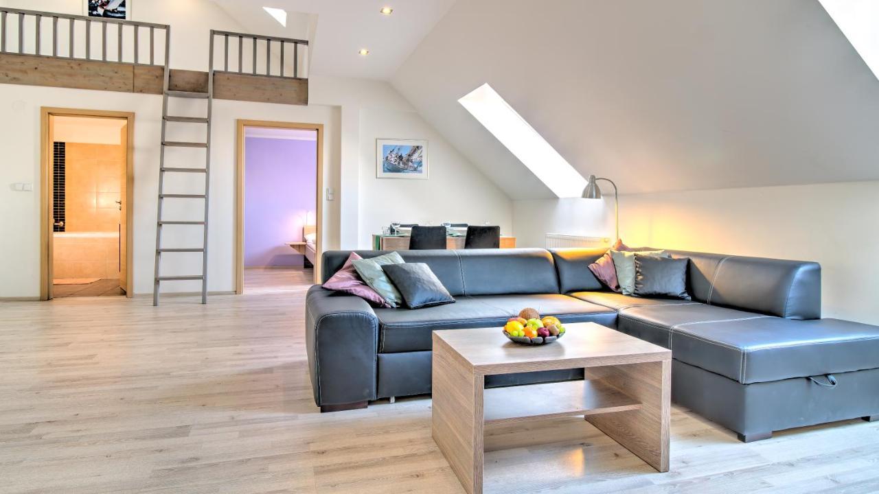 Boromeum Residence Χράντεκ Κράλοβε Εξωτερικό φωτογραφία